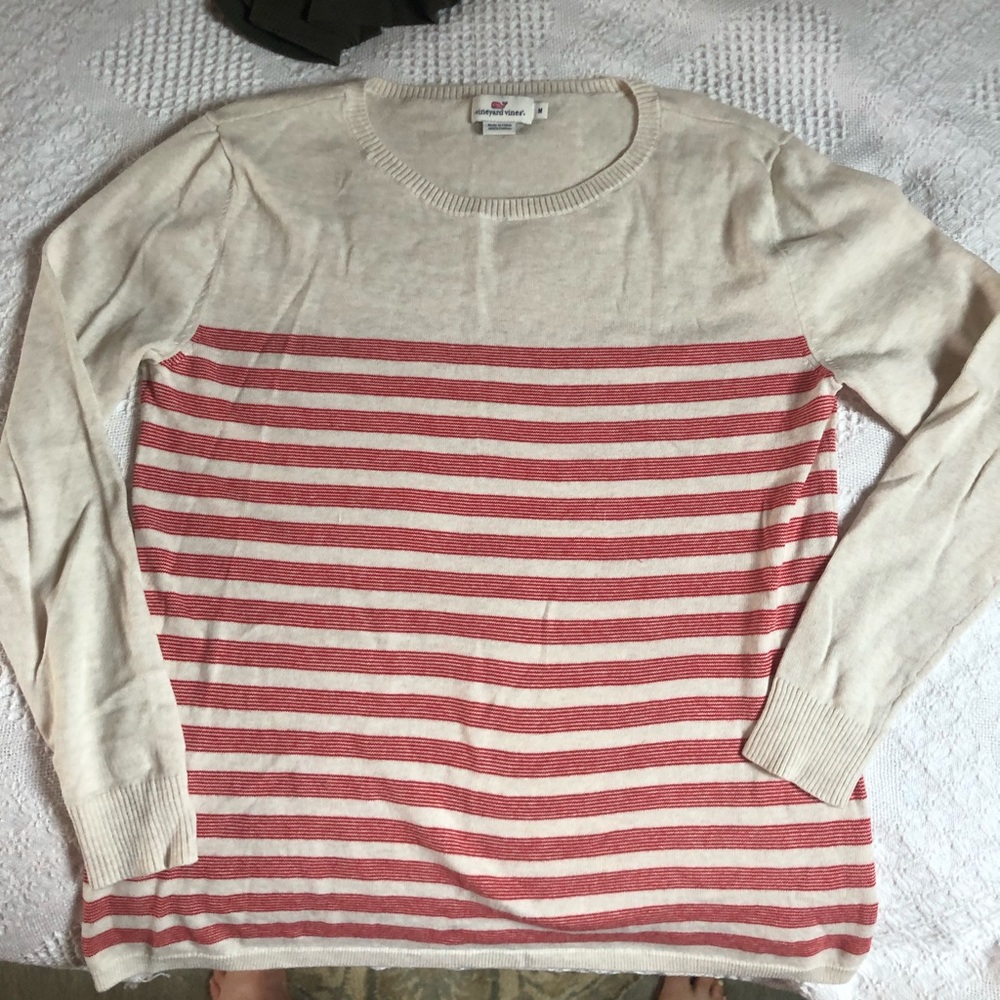 Vineyard Vines sweater